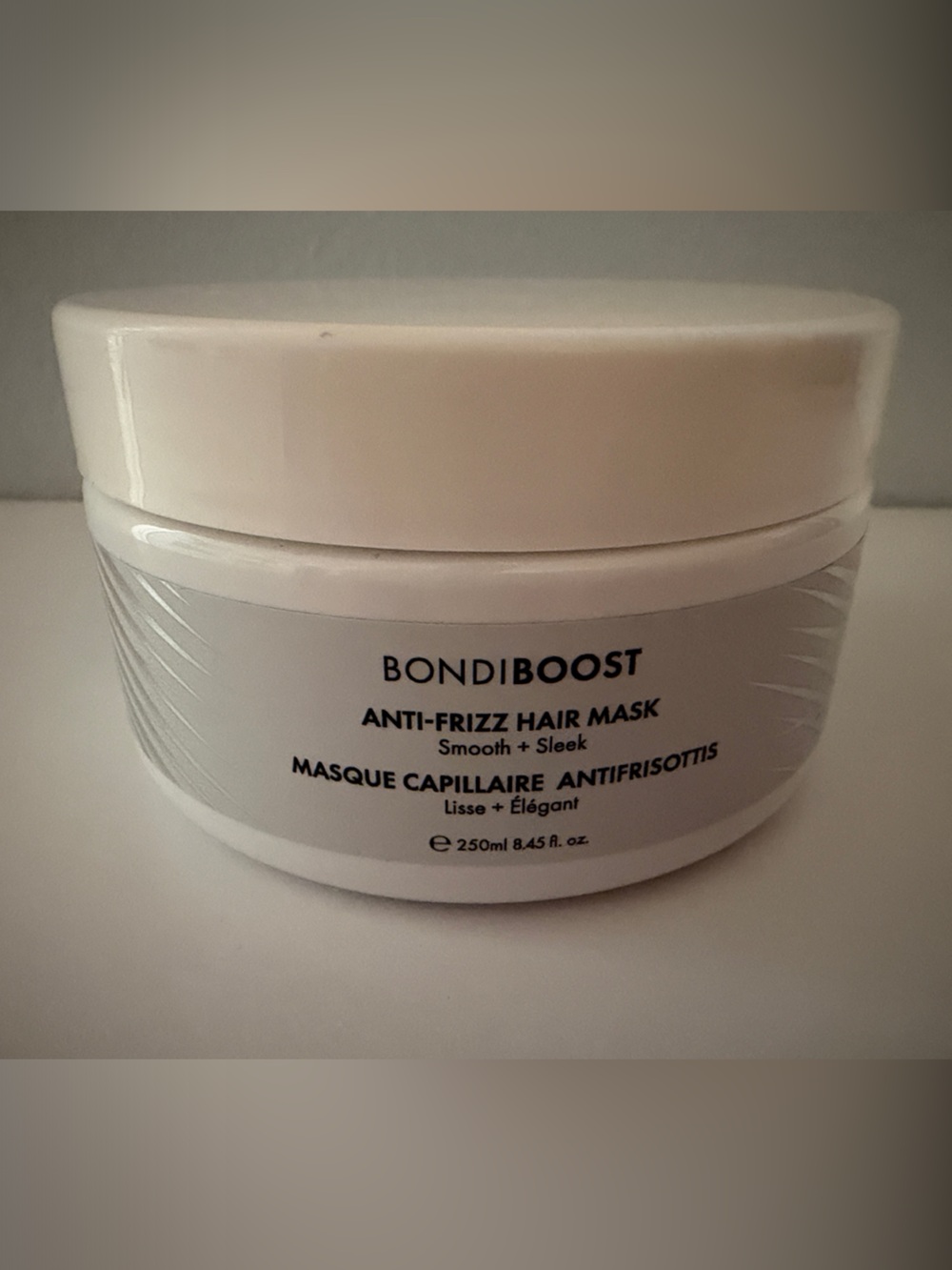 Bondi Boost Conditioning Treatment White Anti-Frizz Hair Mask